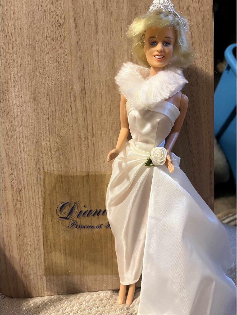 Di Princess Queen of People's Hearts Barbie Doll 1997 Collectors Ed